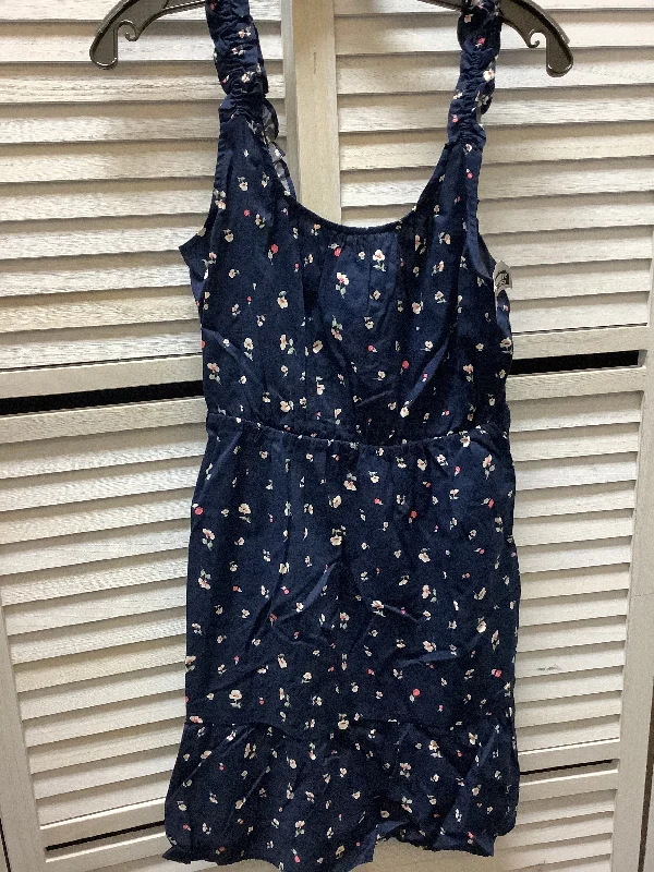 Dress Casual Short By Banana Republic  Size: Xs